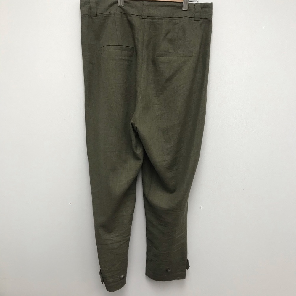 Perfect Lightweight Pant - Picture 2 of 9